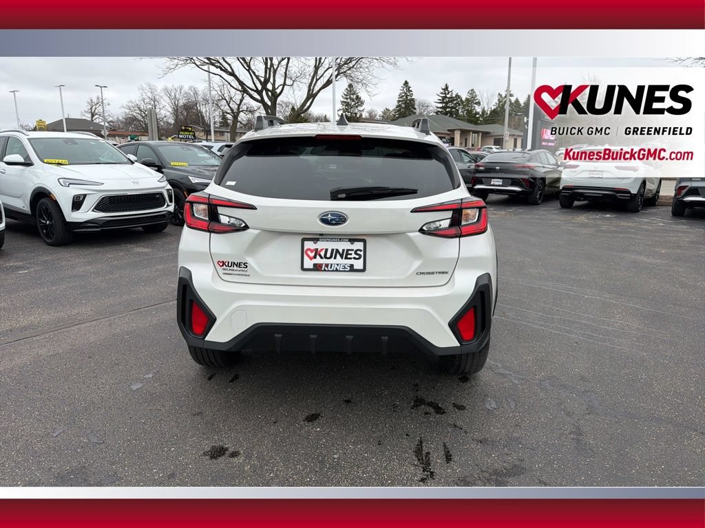 Used 2024 Subaru Crosstrek 2.0i Premium AWD/4WD image 6