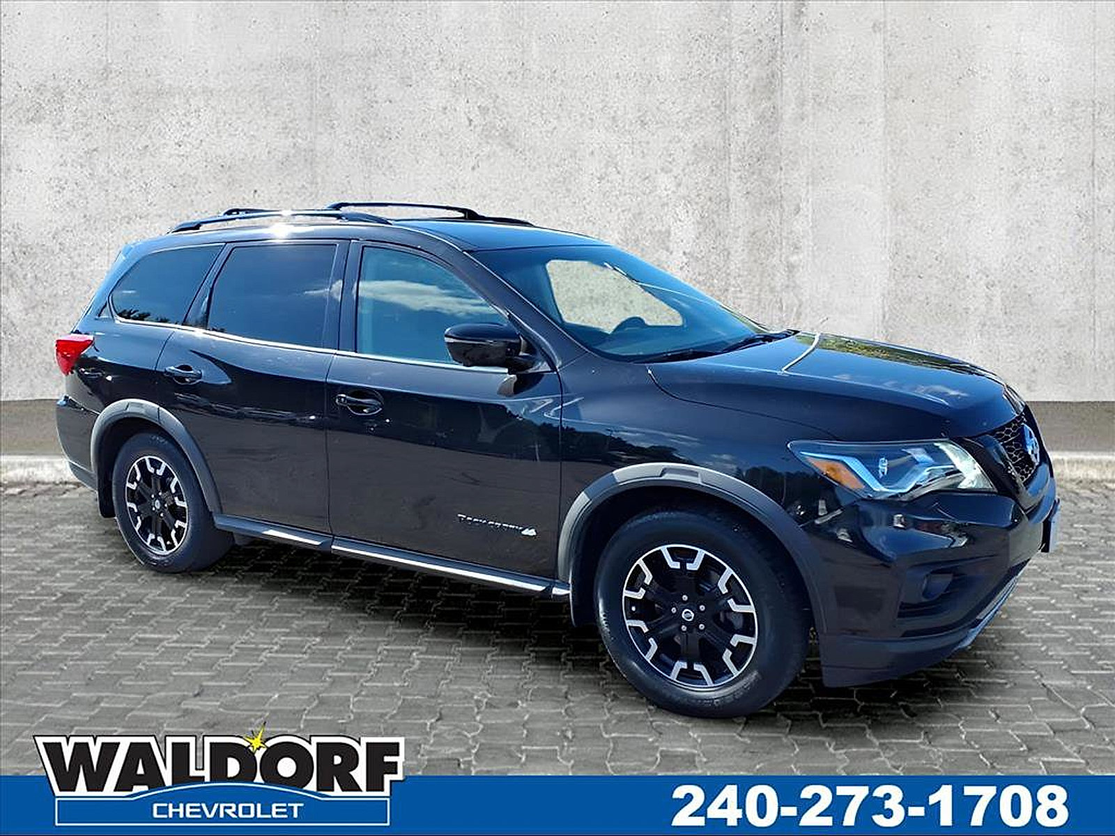 Used 2020 Nissan Pathfinder SL