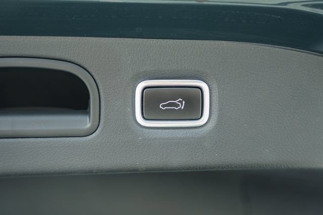 Used 2023 Kia Stinger GT2 w/ Option Group 020 AWD/4WD image 11