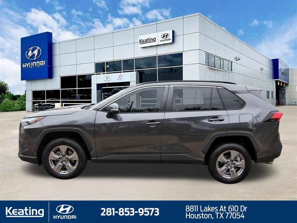 Used 2024 Toyota RAV4 XLE w/ Convenience Package FWD image 8