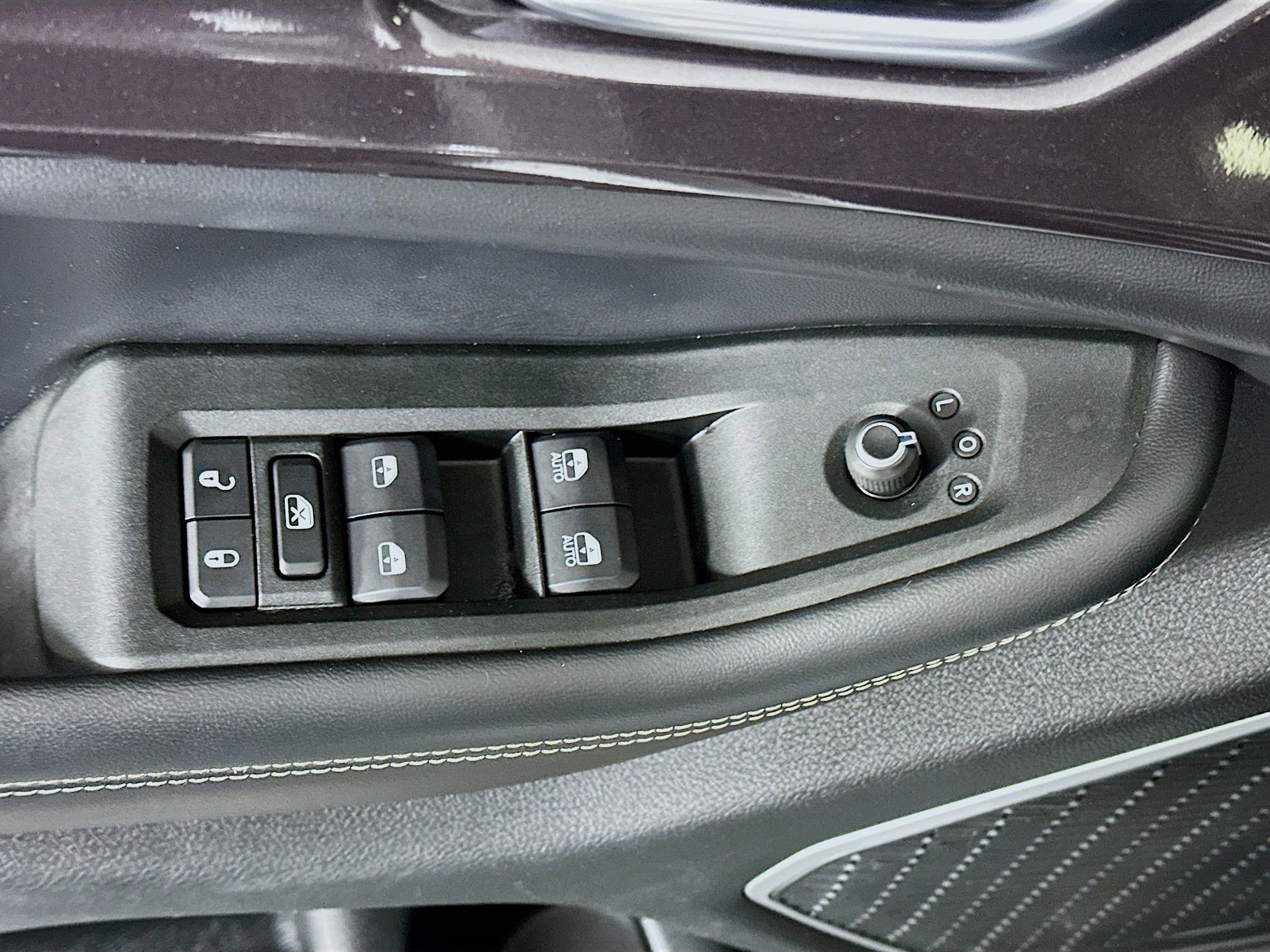 Used 2021 Jeep Grand Cherokee L Laredo RWD image 15