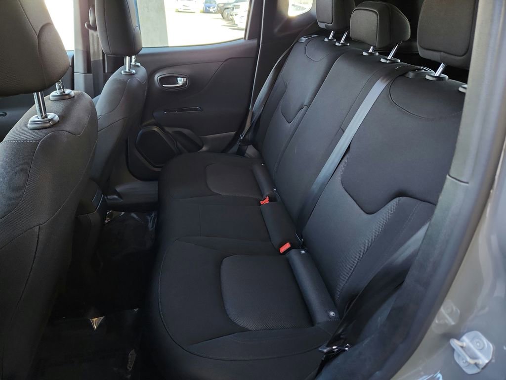 Used 2020 Jeep Renegade Sport w/ Sport Appearance Group AWD/4WD image 19