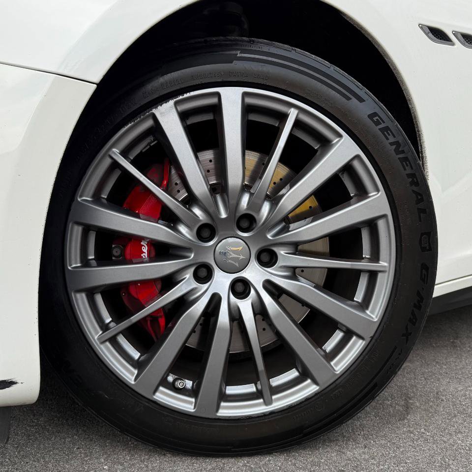 Used 2019 Maserati Ghibli S Q4 image 23