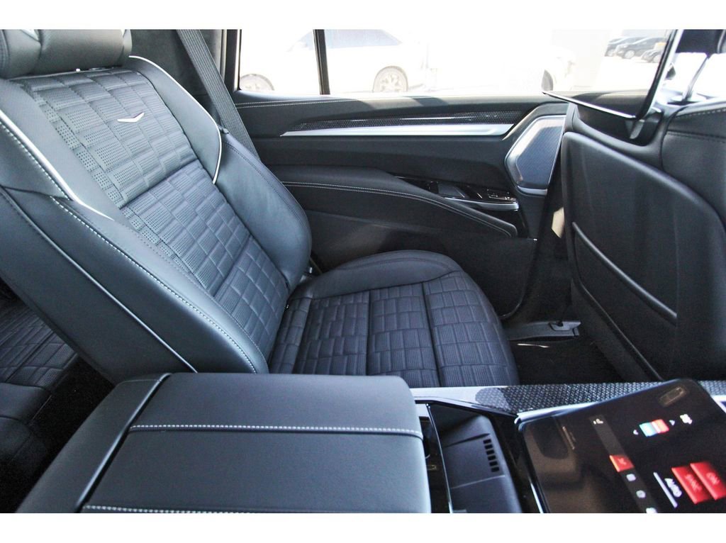 New 2026 Cadillac Escalade V image 11