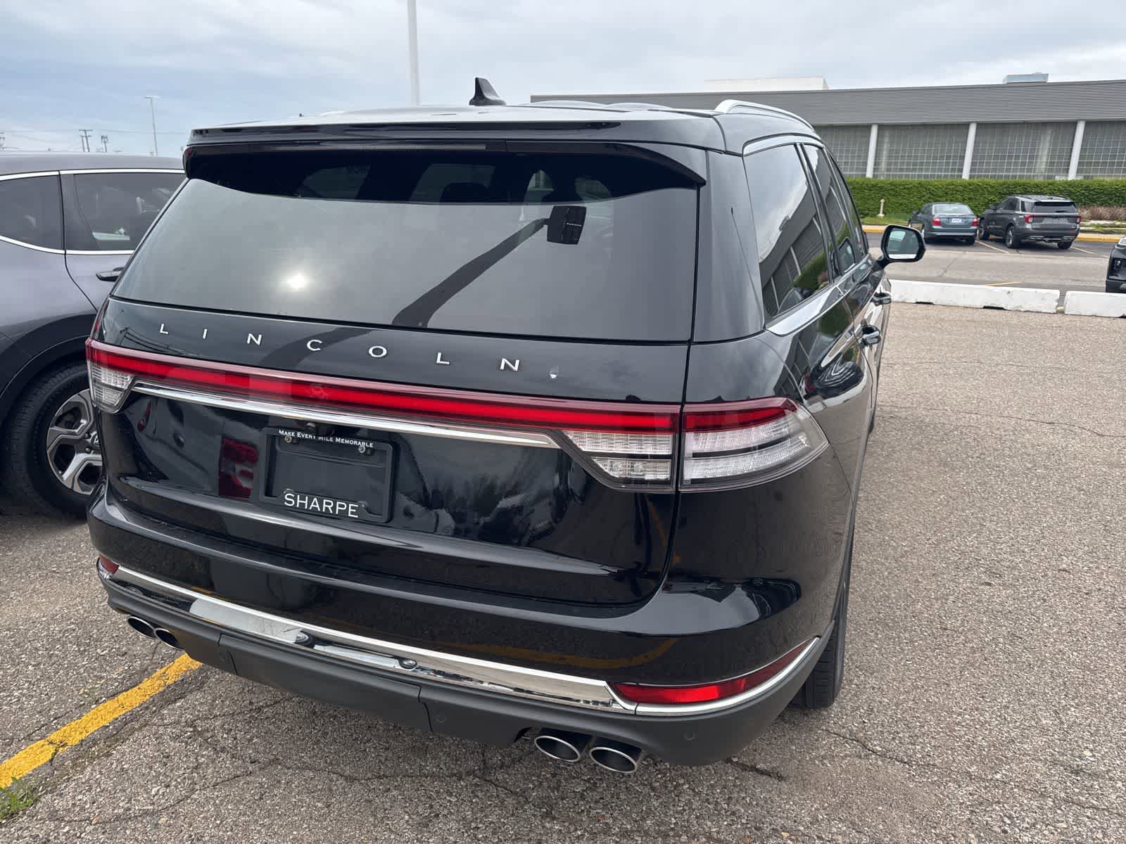 Used 2020 Lincoln Aviator Reserve w/ Equipment Group 202A AWD/4WD image 10