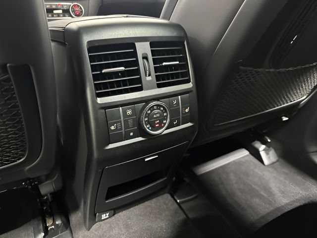 Used 2015 Mercedes-Benz GL 63 AMG 4MATIC image 26