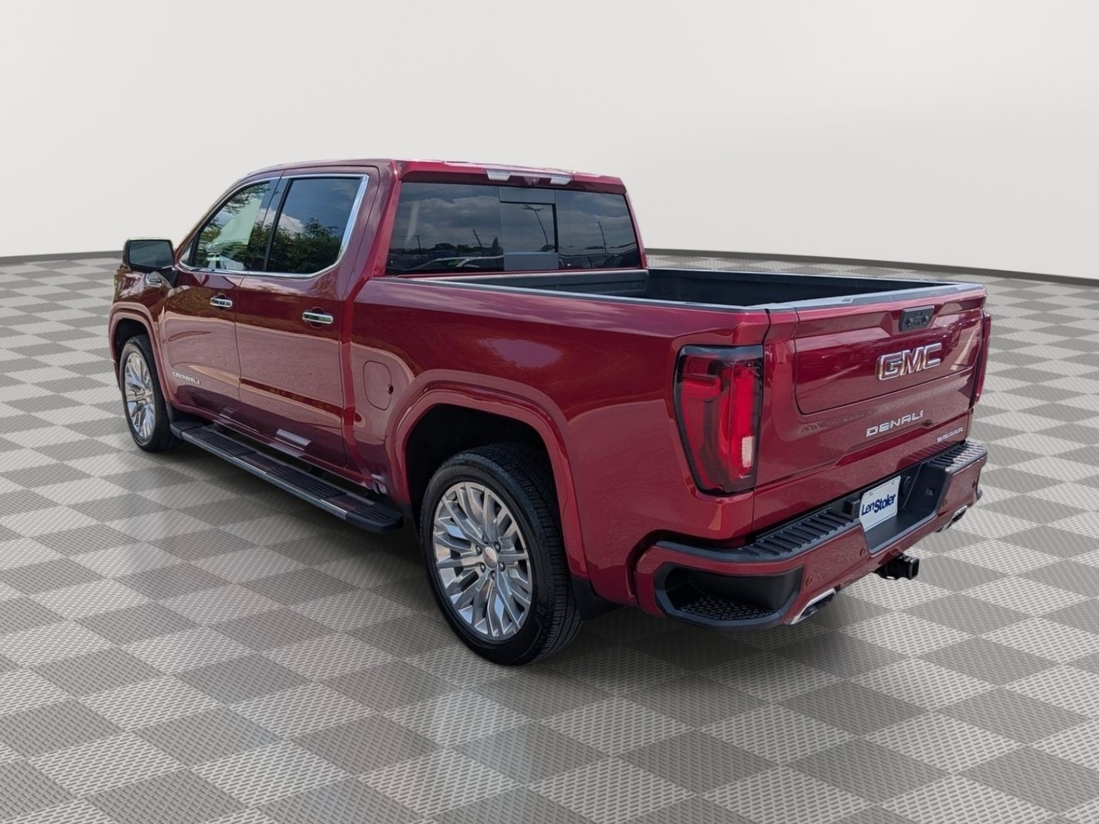 Used 2024 GMC Sierra 1500 Denali w/ Technology Package AWD/4WD image 3