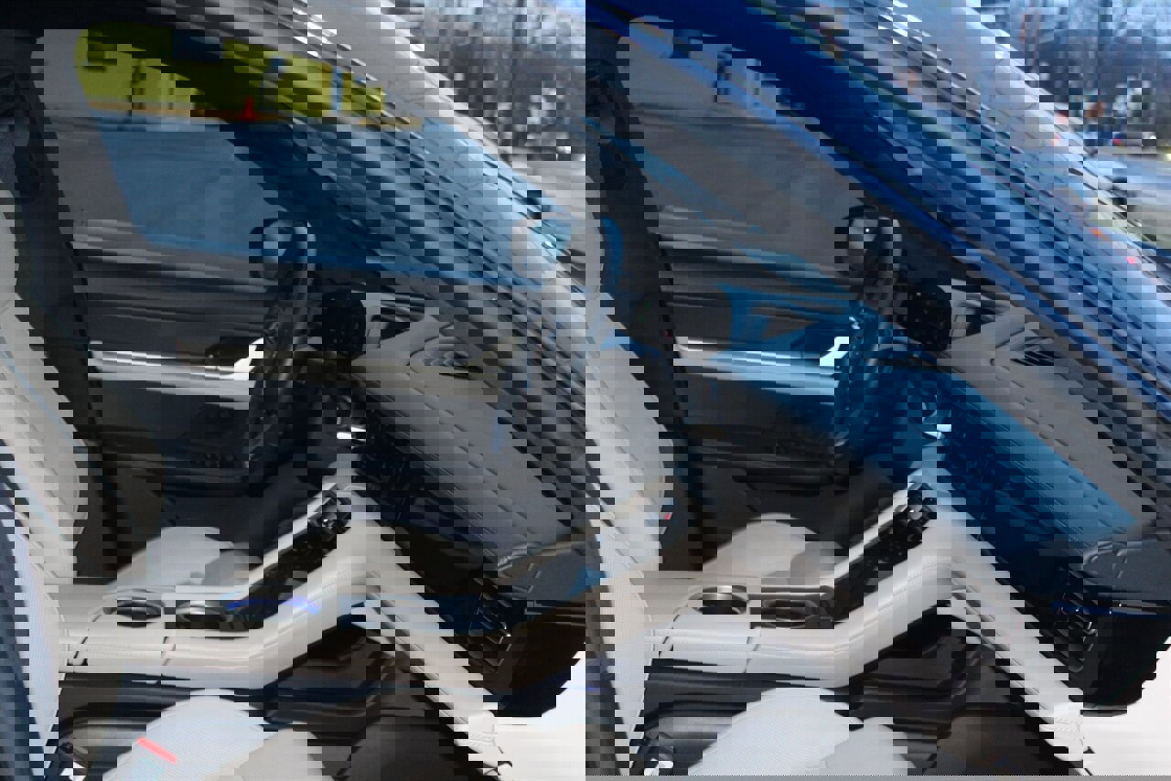 Used 2020 Porsche Taycan Turbo S image 22