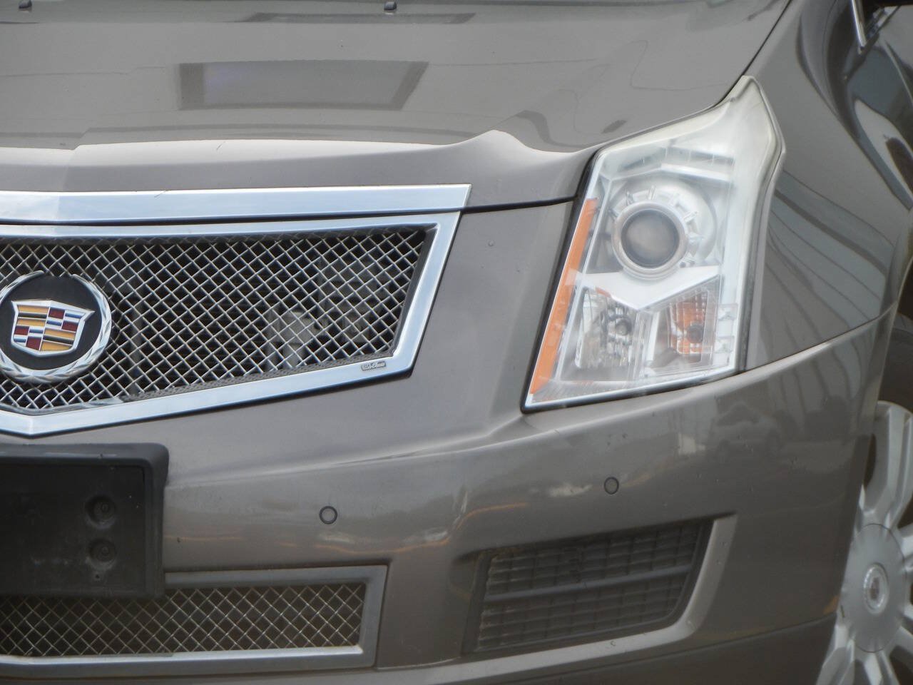Used 2011 Cadillac SRX Luxury FWD image 5
