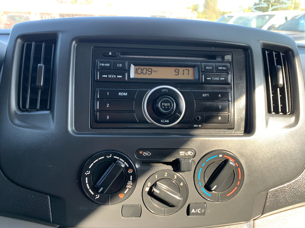 Used 2015 Chevrolet City Express LS image 17