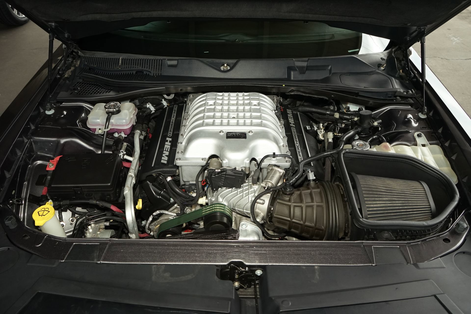 Used 2019 Dodge Challenger SRT Hellcat Redeye image 25