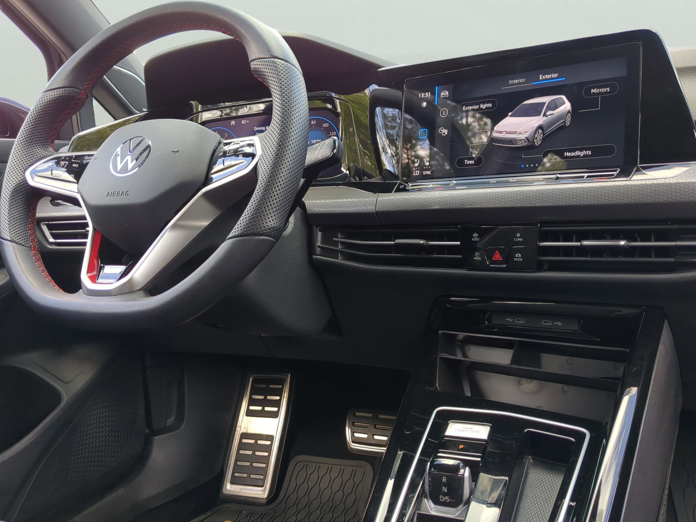 Used 2023 Volkswagen GTI Autobahn image 9