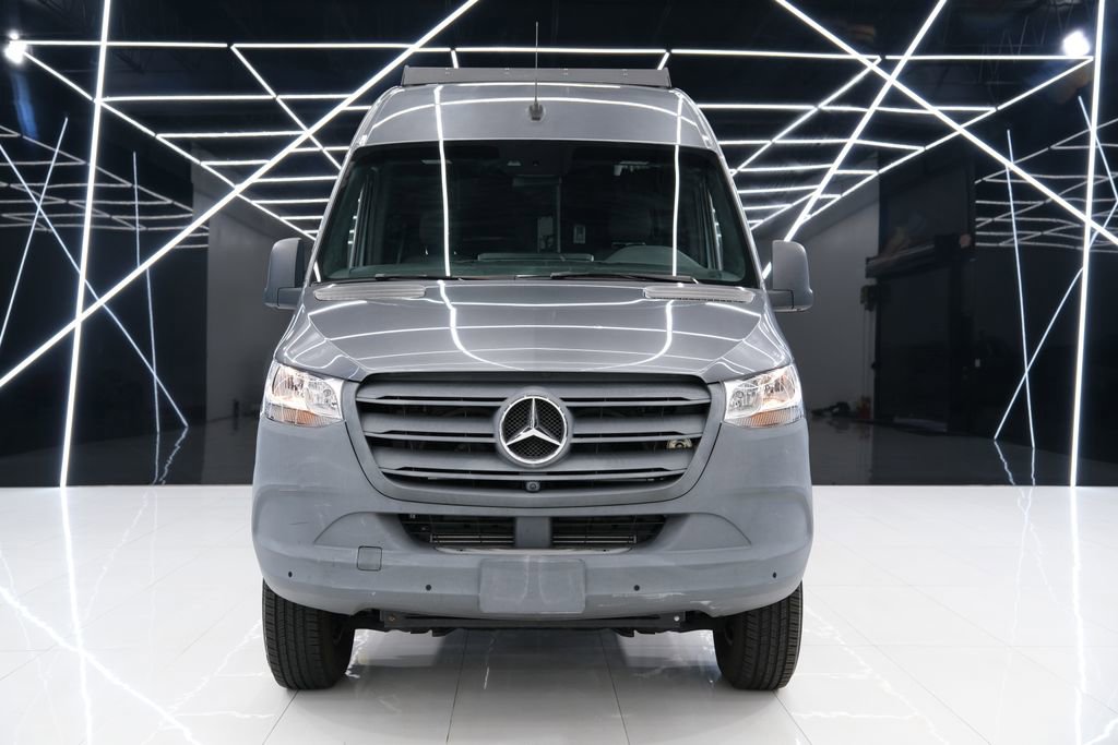 Used 2021 Mercedes-Benz Sprinter 2500 image 2