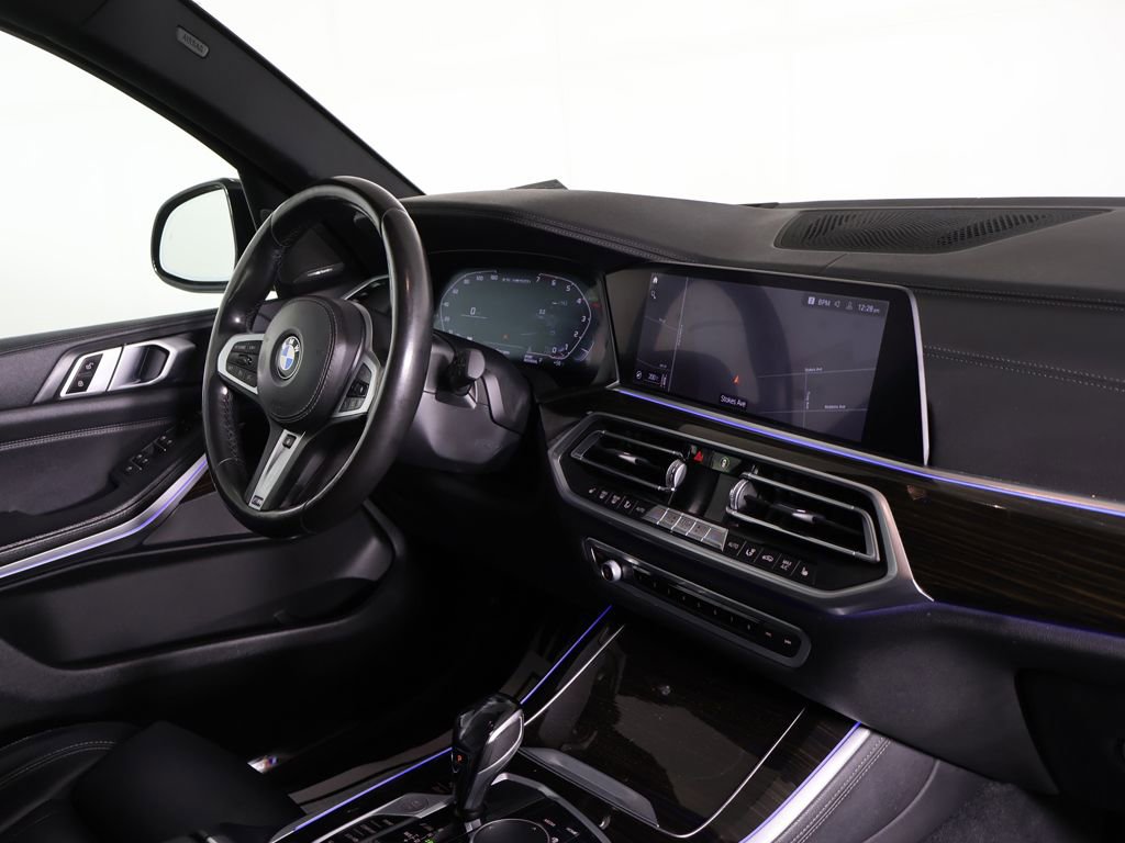 Used 2020 BMW X5 M50i w/ Premium Package AWD/4WD image 30