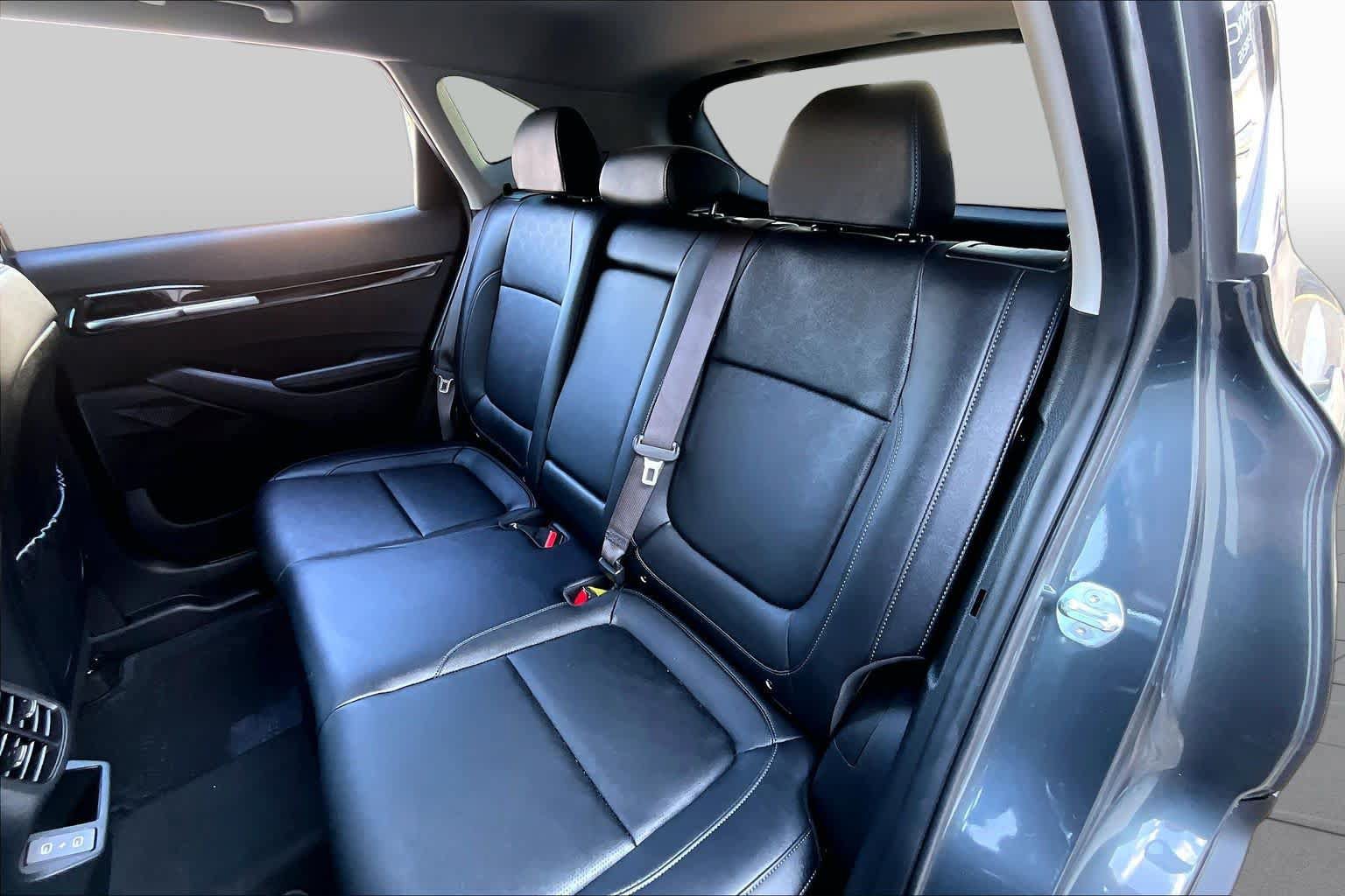 Used 2024 Kia Seltos SX w/ SX Sunroof Package AWD/4WD image 21