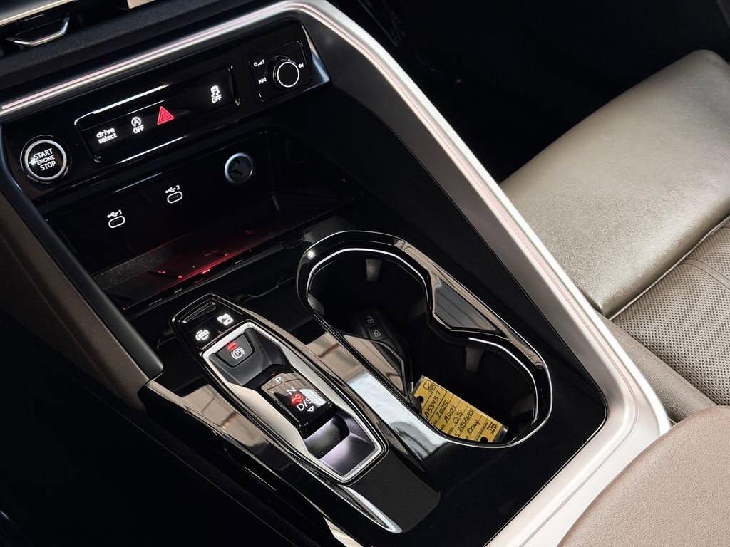 Certified 2025 Audi Q5 Premium w/ Premium Plus AWD/4WD image 19