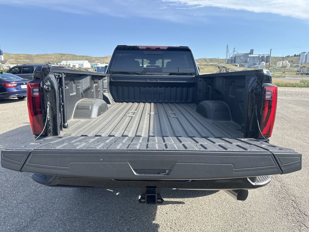 New 2025 GMC Sierra 3500 Denali w/ Technology Package image 18