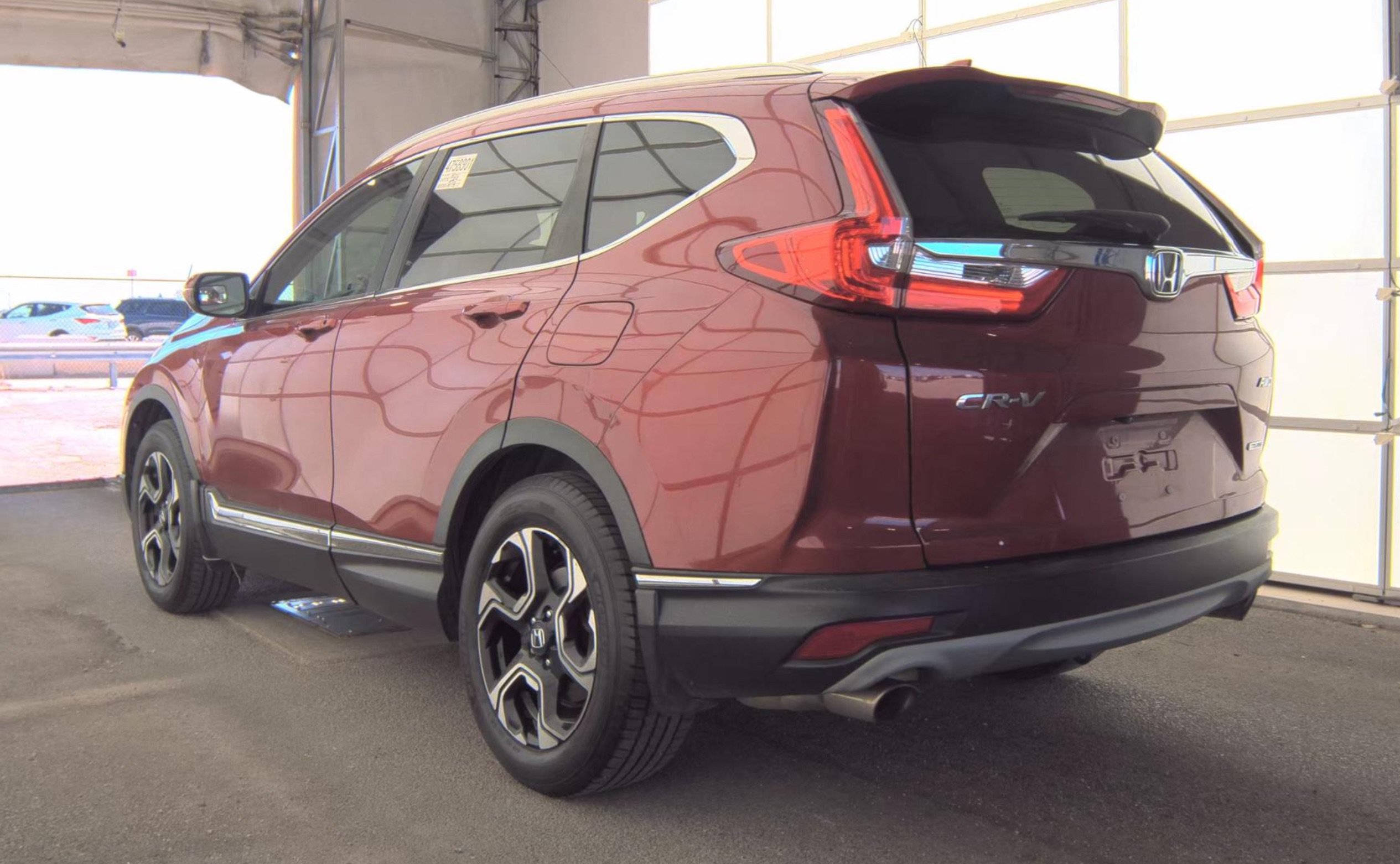 Used 2017 Honda CR-V Touring image 4