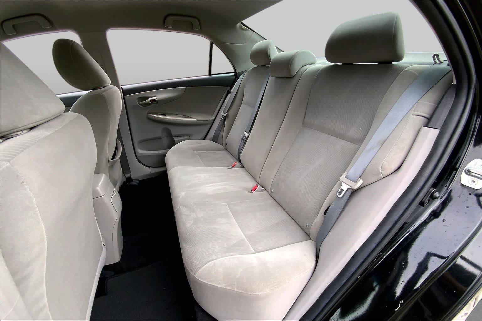 Used 2012 Toyota Corolla LE FWD image 20