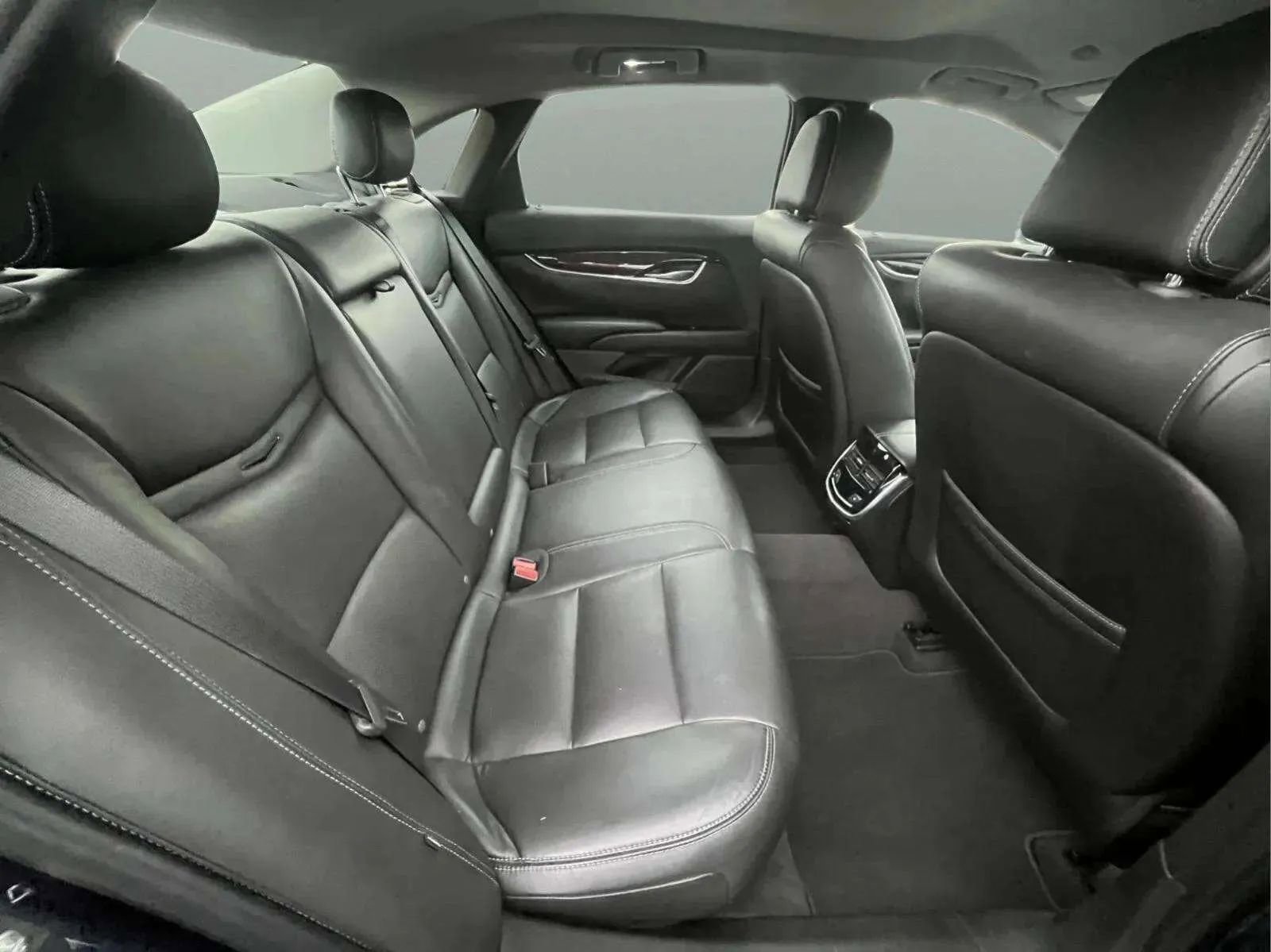 Used 2013 Cadillac XTS Luxury w/ Driver Awareness Package image 11