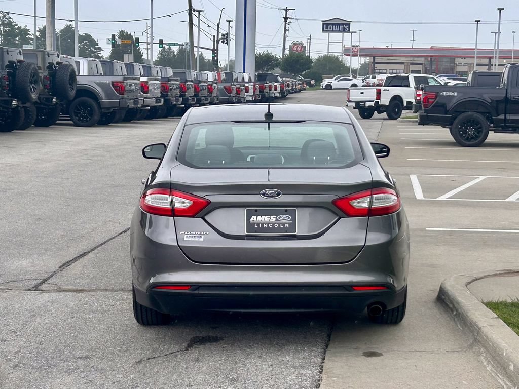 Used 2014 Ford Fusion S FWD image 5