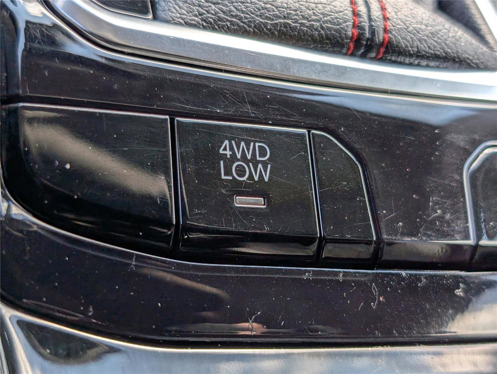 Used 2022 Jeep Compass Trailhawk image 25