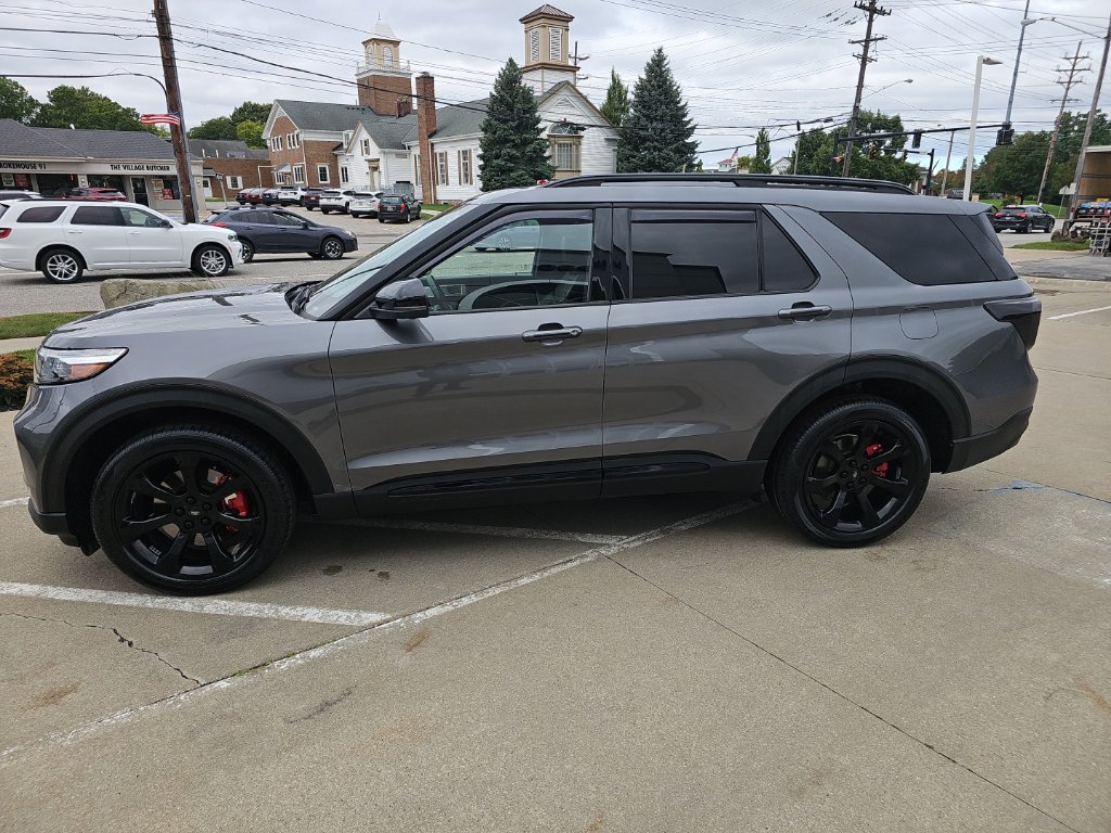 Used 2023 Ford Explorer ST w/ Equipment Group 401A AWD/4WD image 14