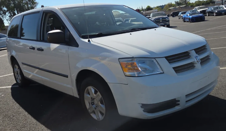 Used 2008 Dodge Grand Caravan SE FWD image 1
