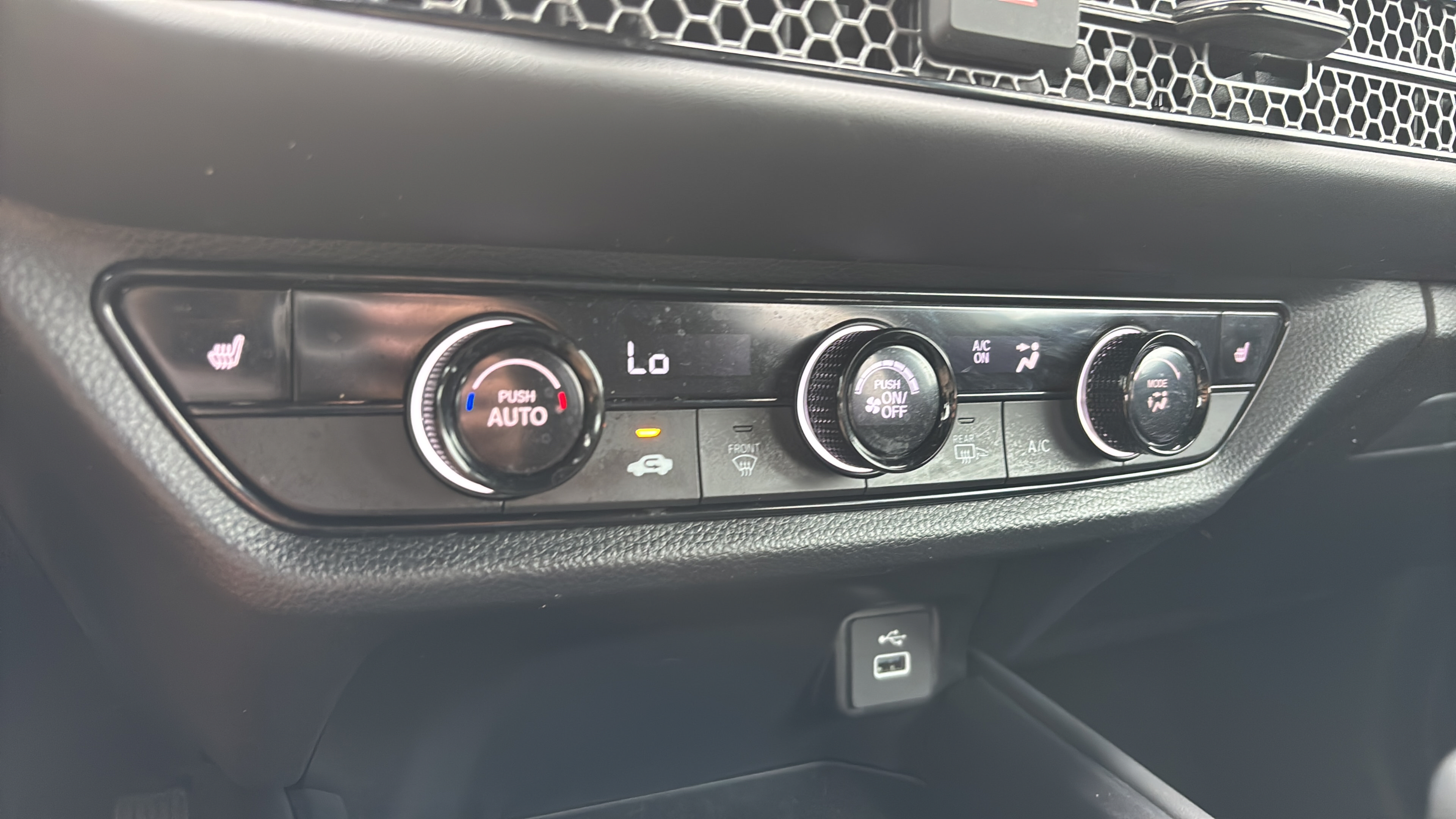 Certified 2024 Honda HR-V Sport image 19