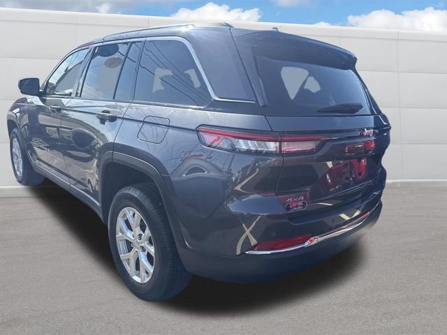 Used 2023 Jeep Grand Cherokee Limited AWD/4WD image 2