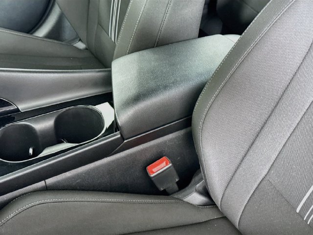 Certified 2025 Hyundai Elantra SEL FWD image 33