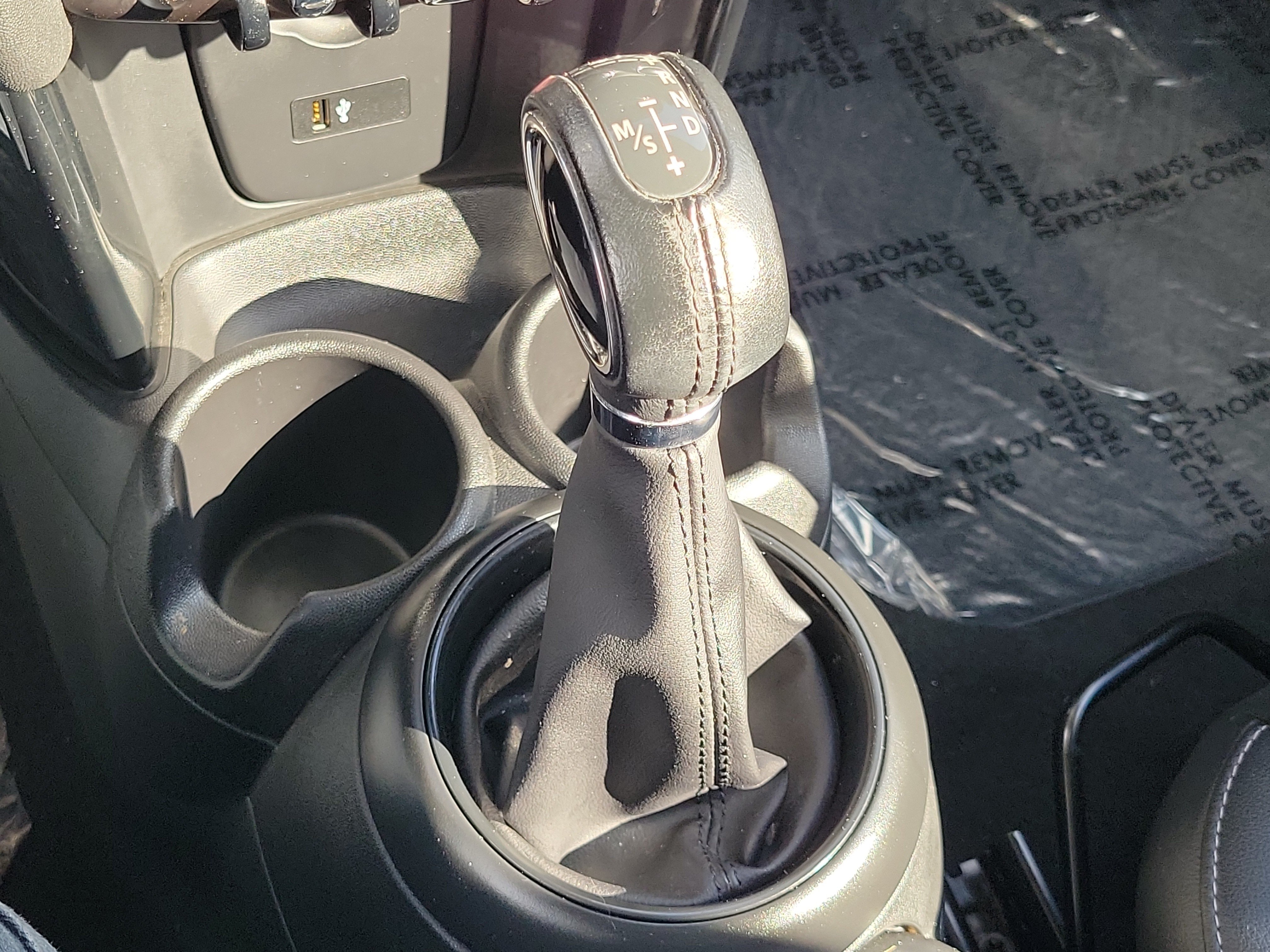 Used 2019 MINI Cooper 2-Door Hardtop FWD image 32