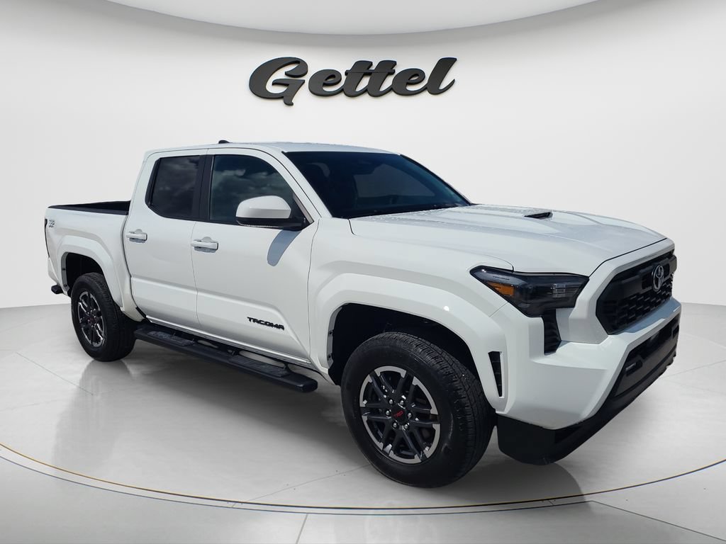 Certified 2025 Toyota Tacoma TRD Sport RWD image 3