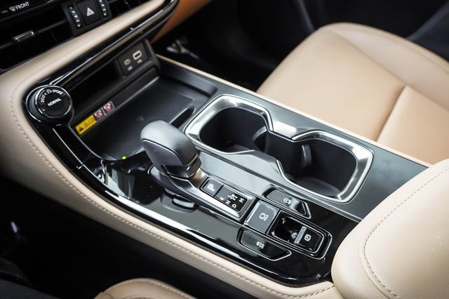 Used 2025 Lexus NX 250 FWD w/ Accessory Package (2T) image 17