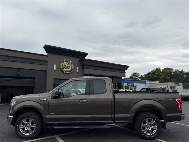 Used 2016 Ford F150 XLT w/ Equipment Group 301A Mid AWD/4WD image 4