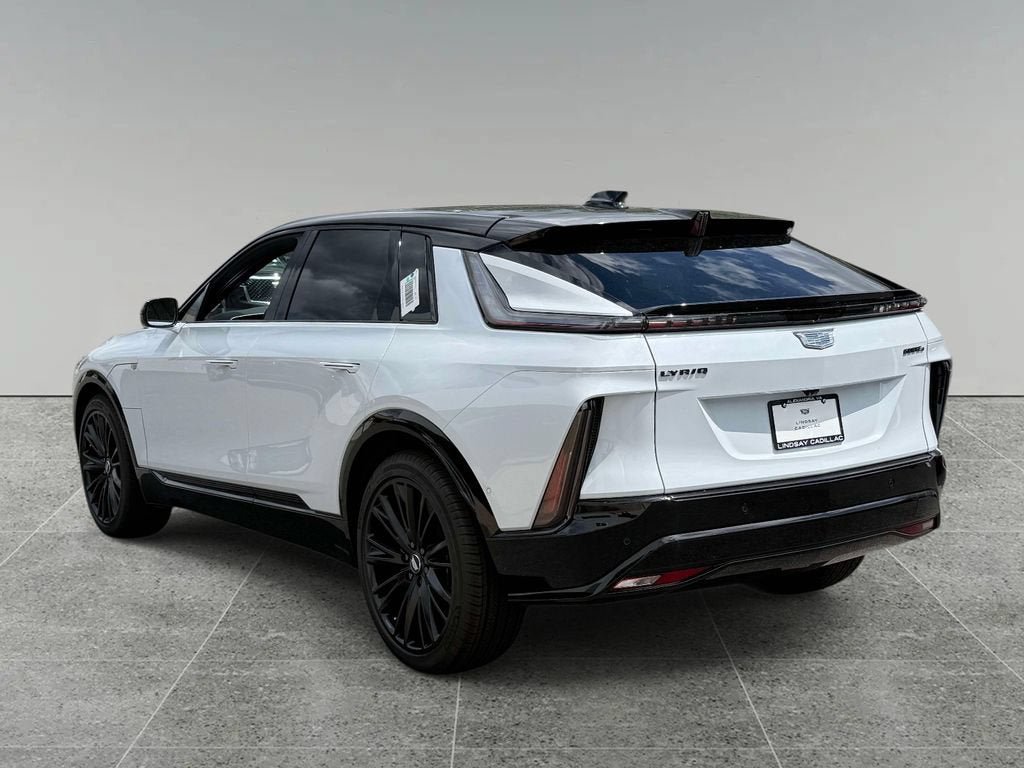 New 2026 Cadillac Lyriq Signature Sport w/ LPO, ONYX Package AWD/4WD image 11