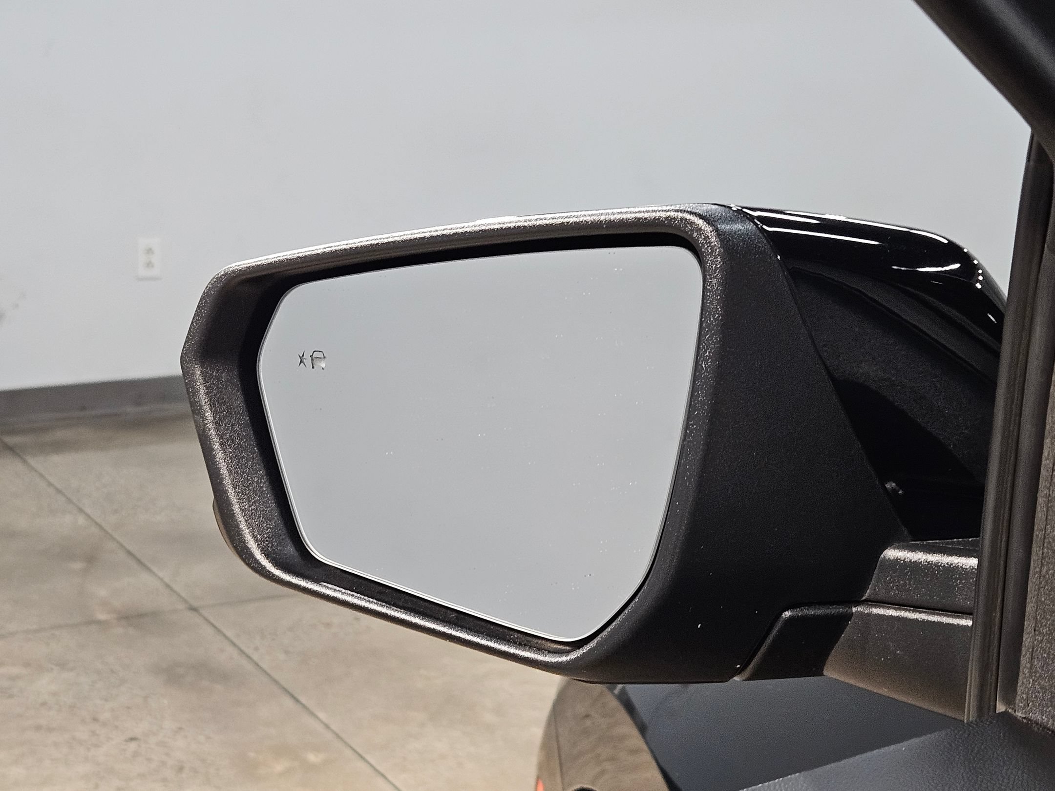Used 2023 Chevrolet Equinox RS AWD/4WD image 23