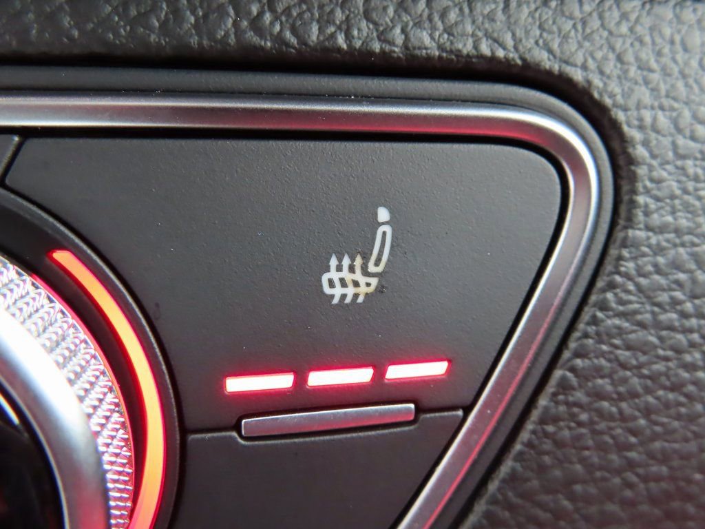 Used 2022 Audi SQ5 Prestige w/ Prestige Package image 9