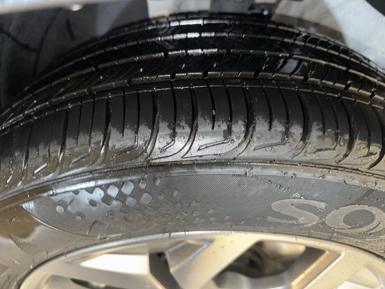 Certified 2024 Kia Seltos S image 11