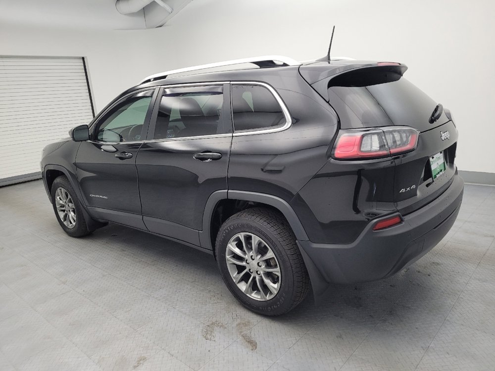 Used 2019 Jeep Cherokee Latitude Plus w/ Cold Weather Group AWD/4WD image 3