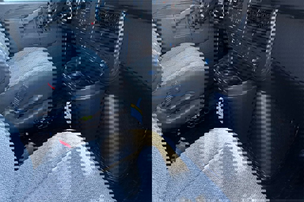 New 2025 Chevrolet Express 2500 w/ Enhanced Convenience Package image 16