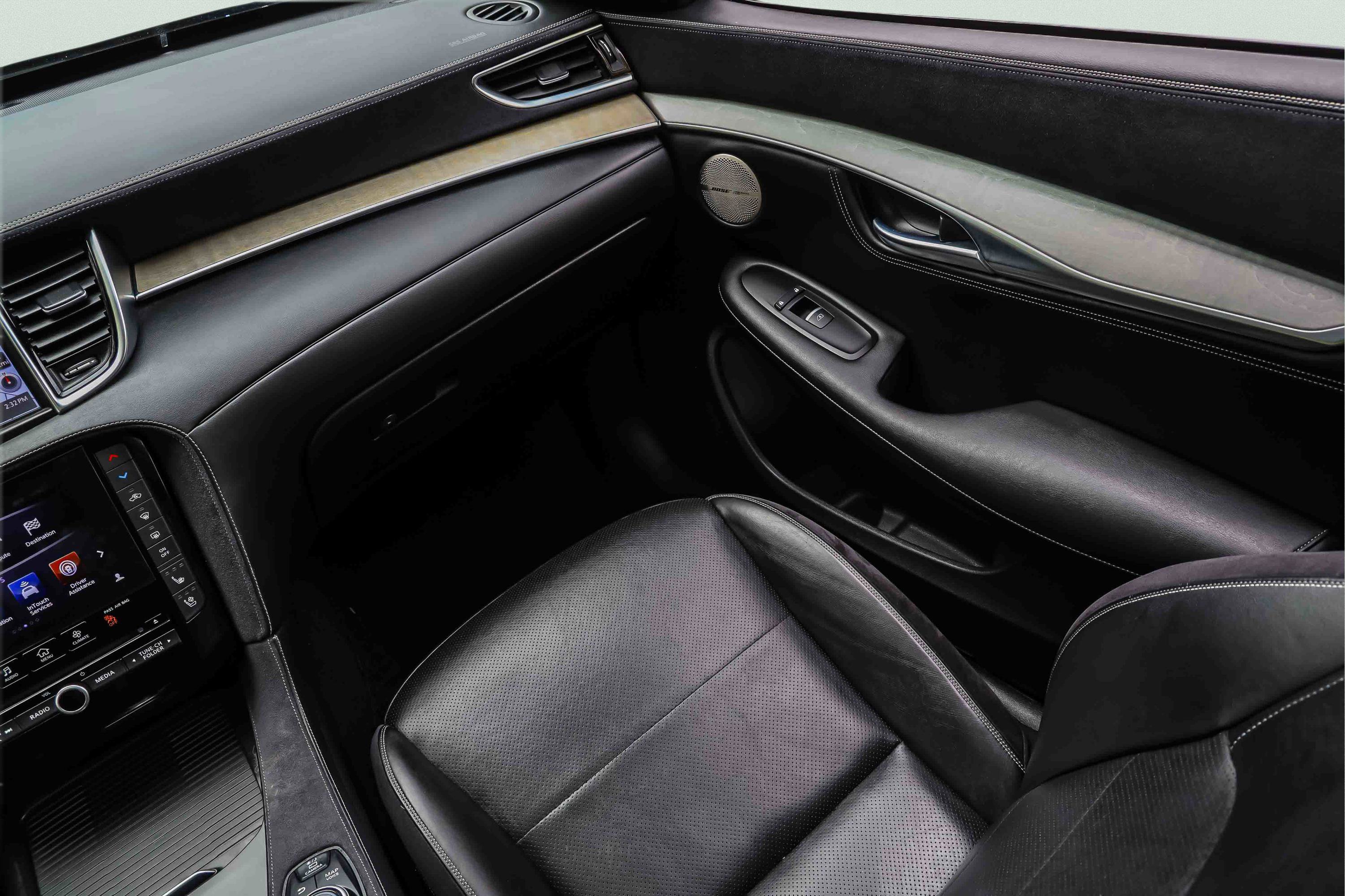 Used 2019 INFINITI QX50 Essential w/ Sensory Package AWD/4WD image 20