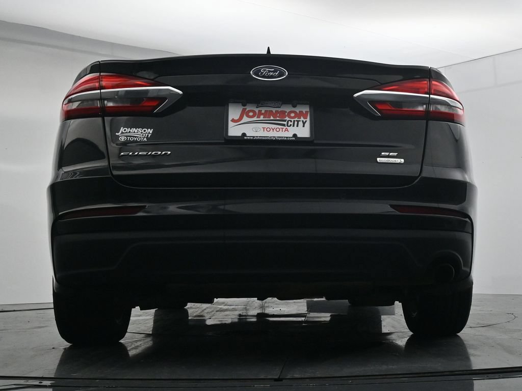 Used 2020 Ford Fusion SE FWD image 35