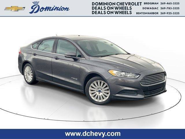 Used 2016 Ford Fusion SE FWD image 1