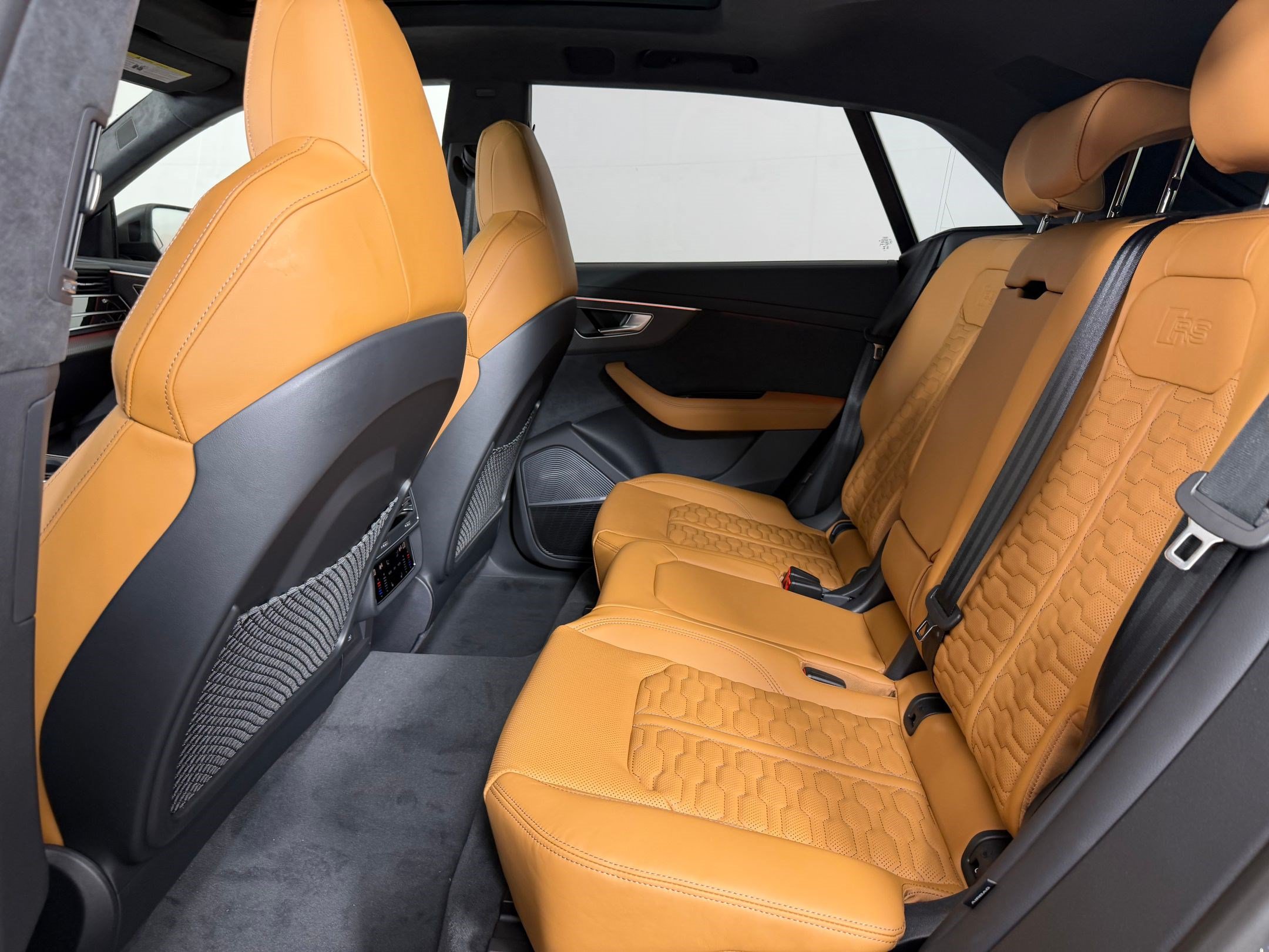 New 2027 Audi RS Q8 performance AWD/4WD image 22