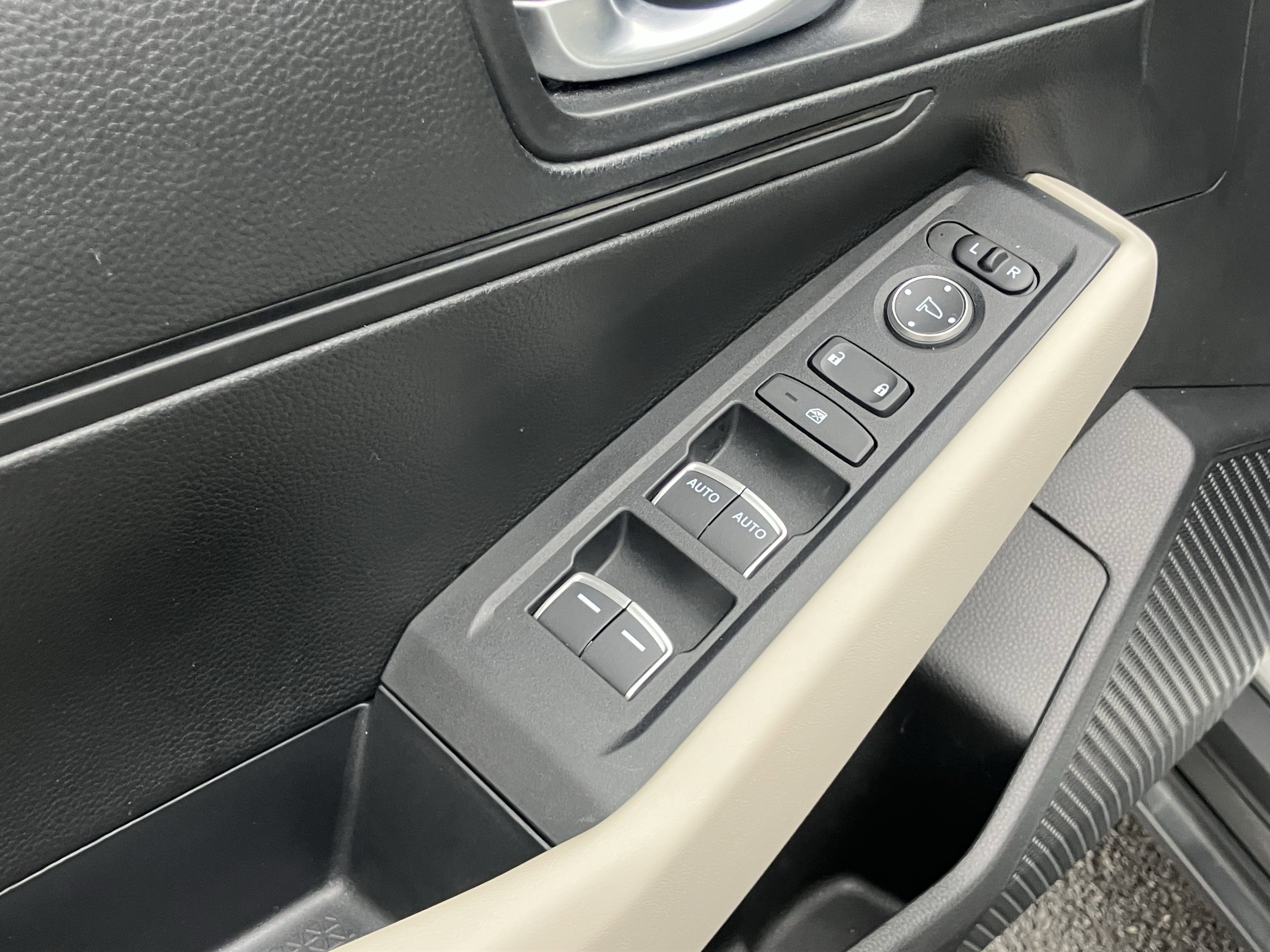 Used 2023 Honda Accord LX image 15