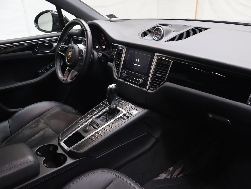 Used 2018 Porsche Macan Sport Edition image 11