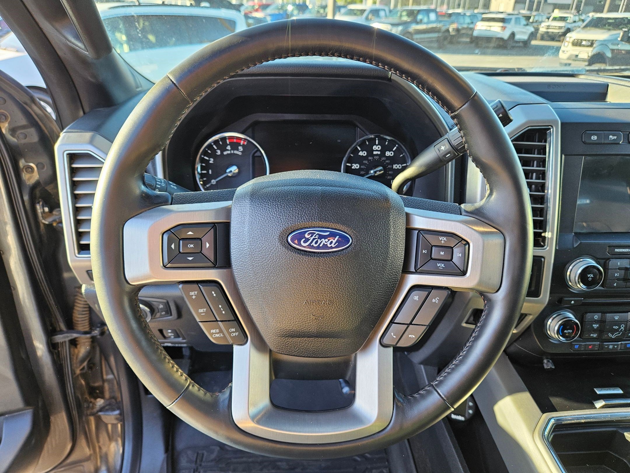 Used 2018 Ford F350 Platinum w/ Platinum Ultimate Package image 19