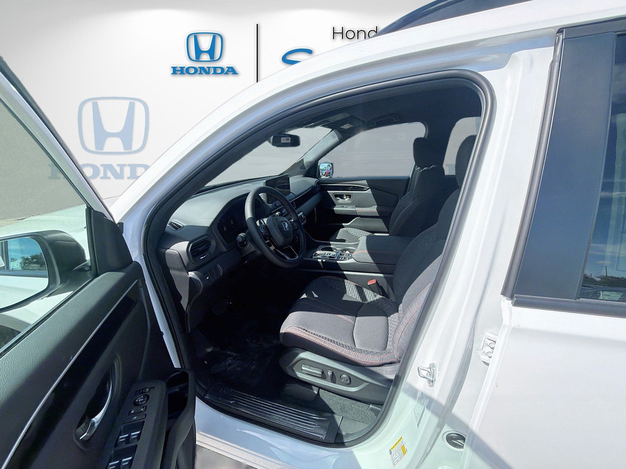 New 2026 Honda Pilot Sport image 17