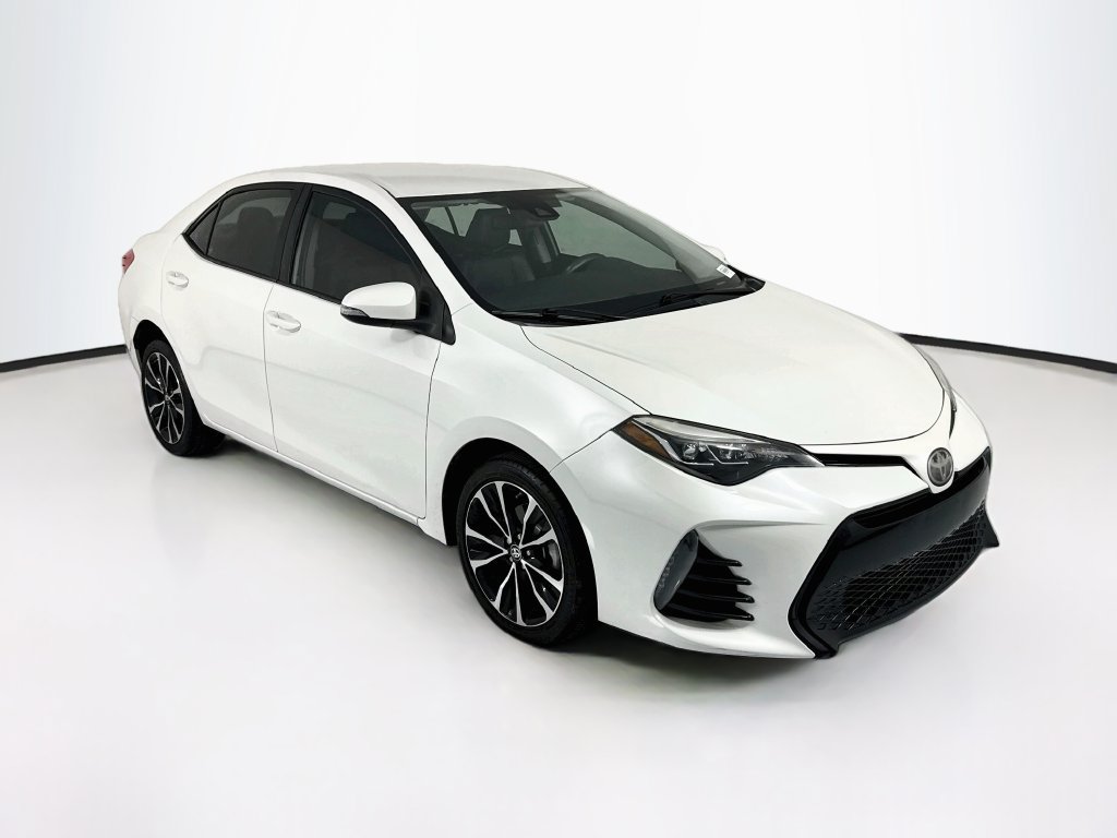 Used 2018 Toyota Corolla SE w/ Carpet Mat Package (TMS) FWD image 3